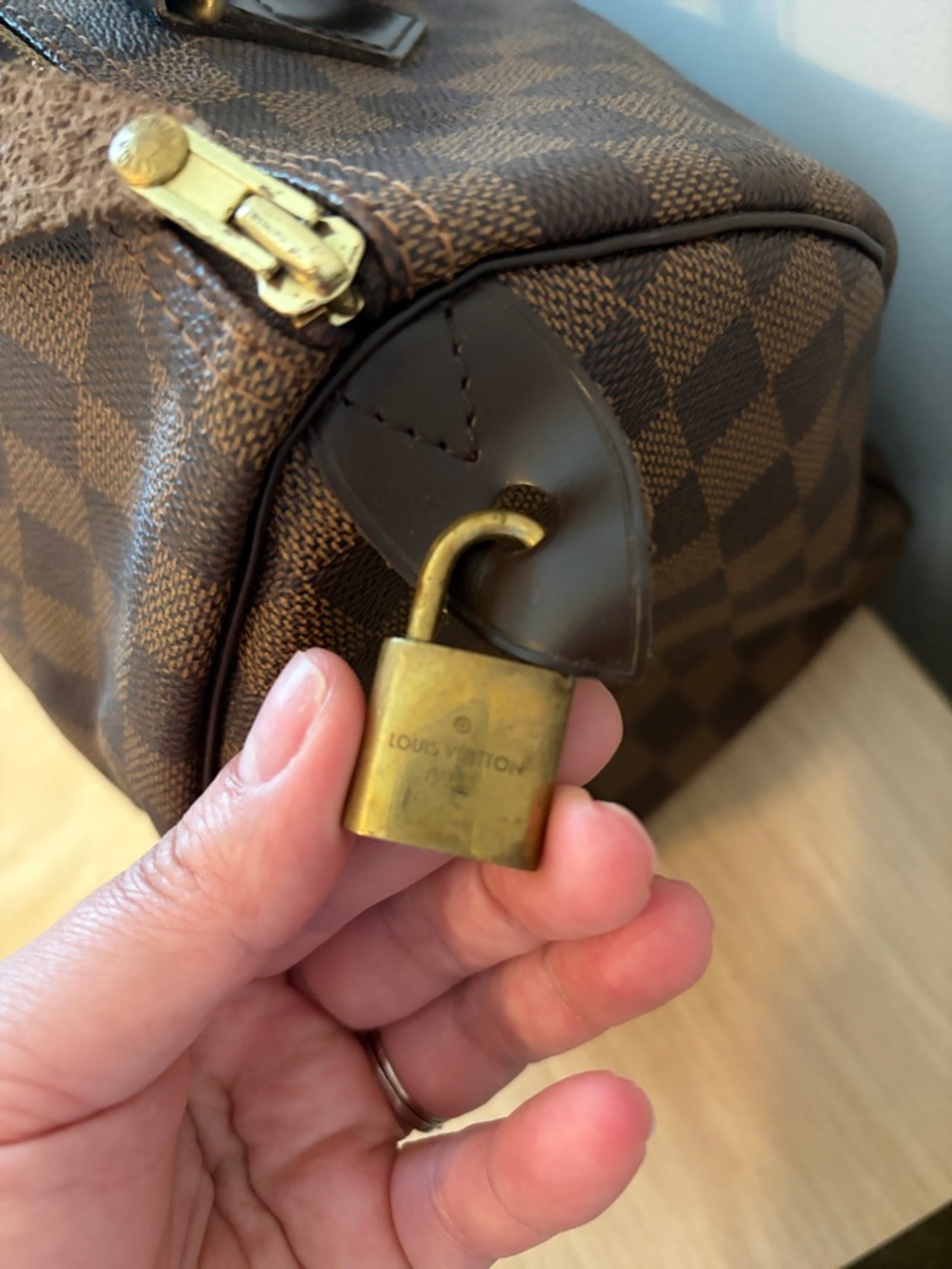 Louis Vuitton Speedy 30 - Picture 7 of 10